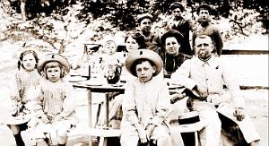 1450- Saint-Cloud - Une Famille2 vers 1900
